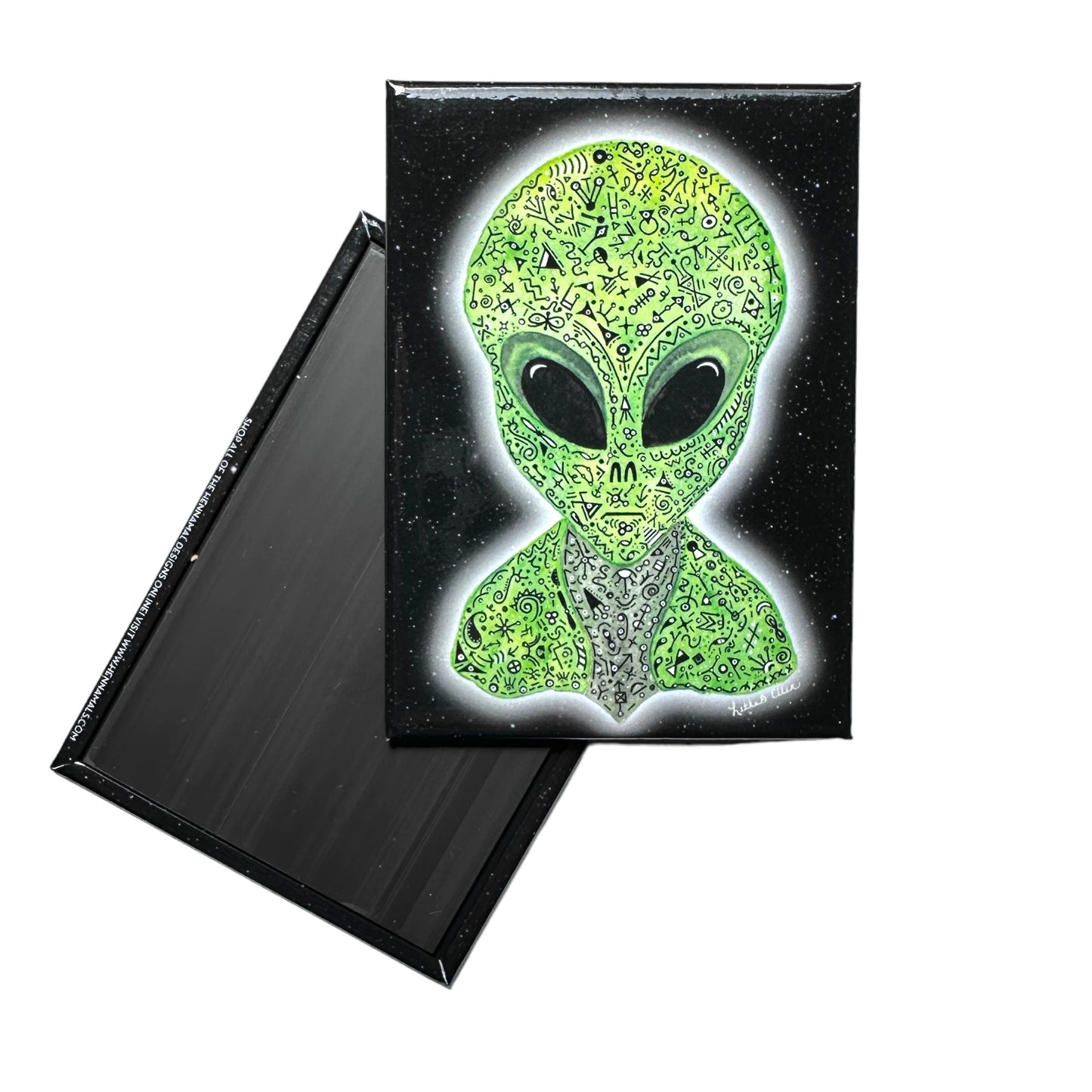 Alien Magnet with Original Art, Strong and Durable, Ideal Gift for Sci-Fi Enthusiasts